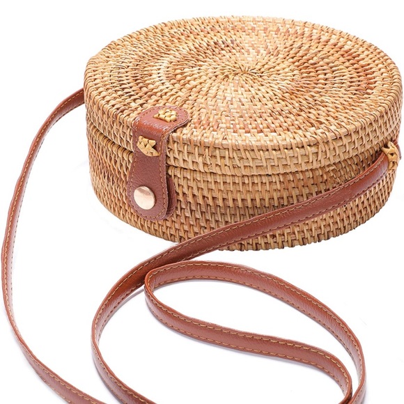 COPY - New beach shoulder straw bag from Bali 8”x8” - Picture 1 of 5